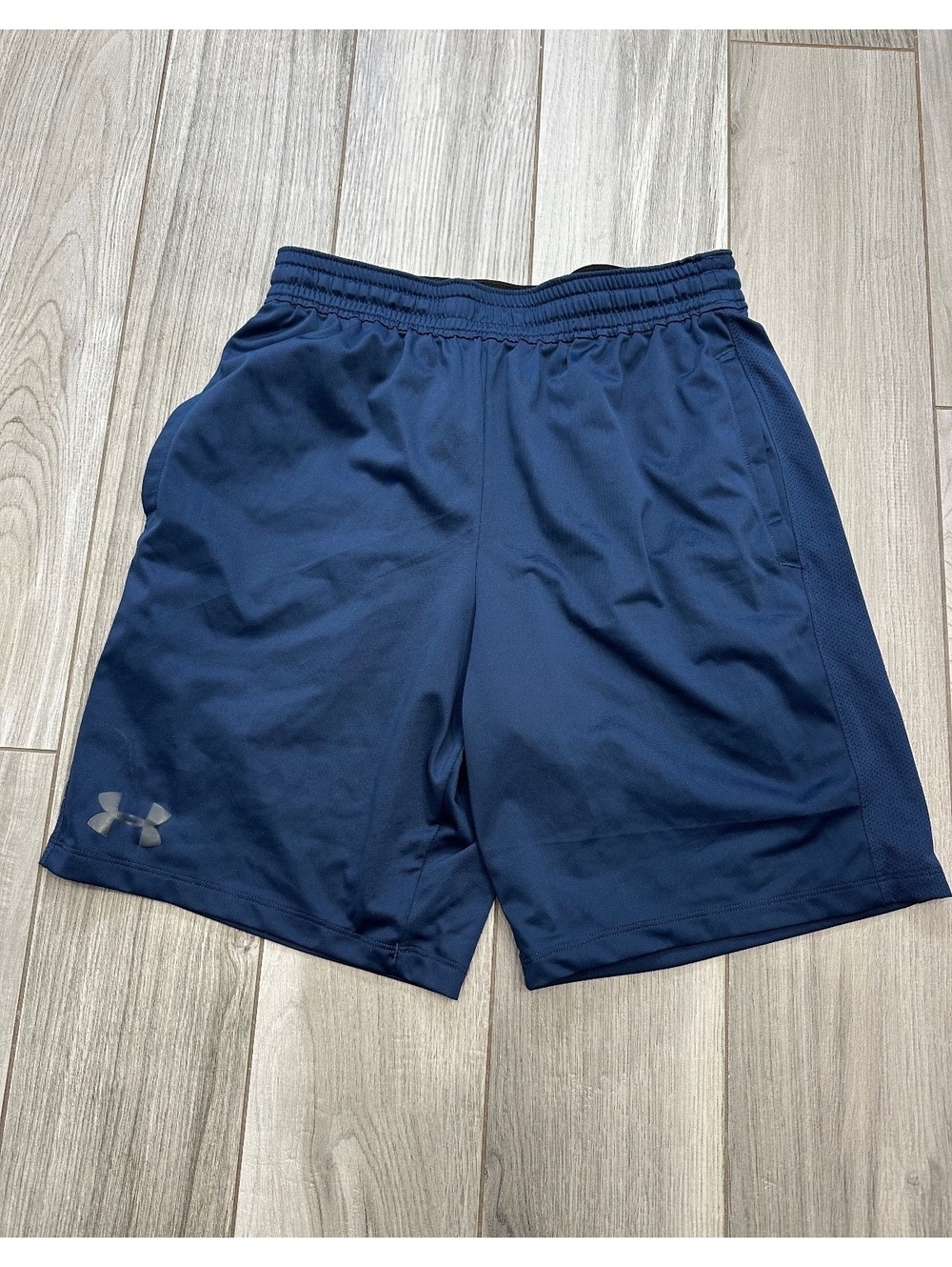 Under Armour Men's Navy HeatGear Athletic Shorts Medium